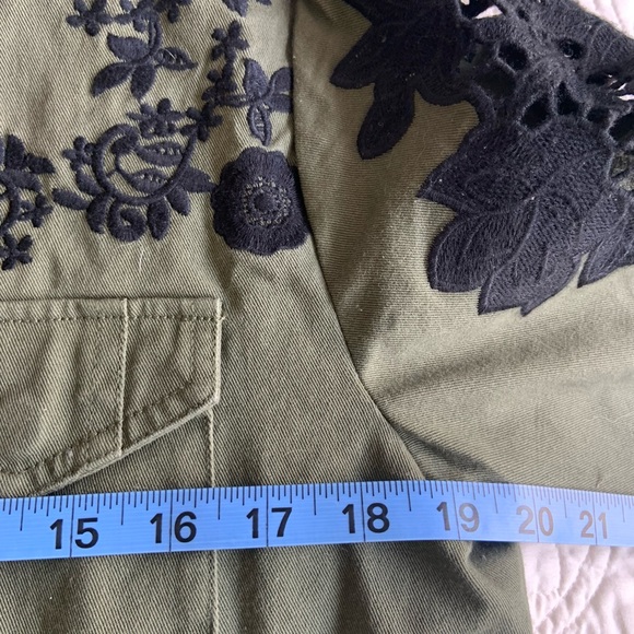 Venus Military-Style Jacket - Picture 4 of 10